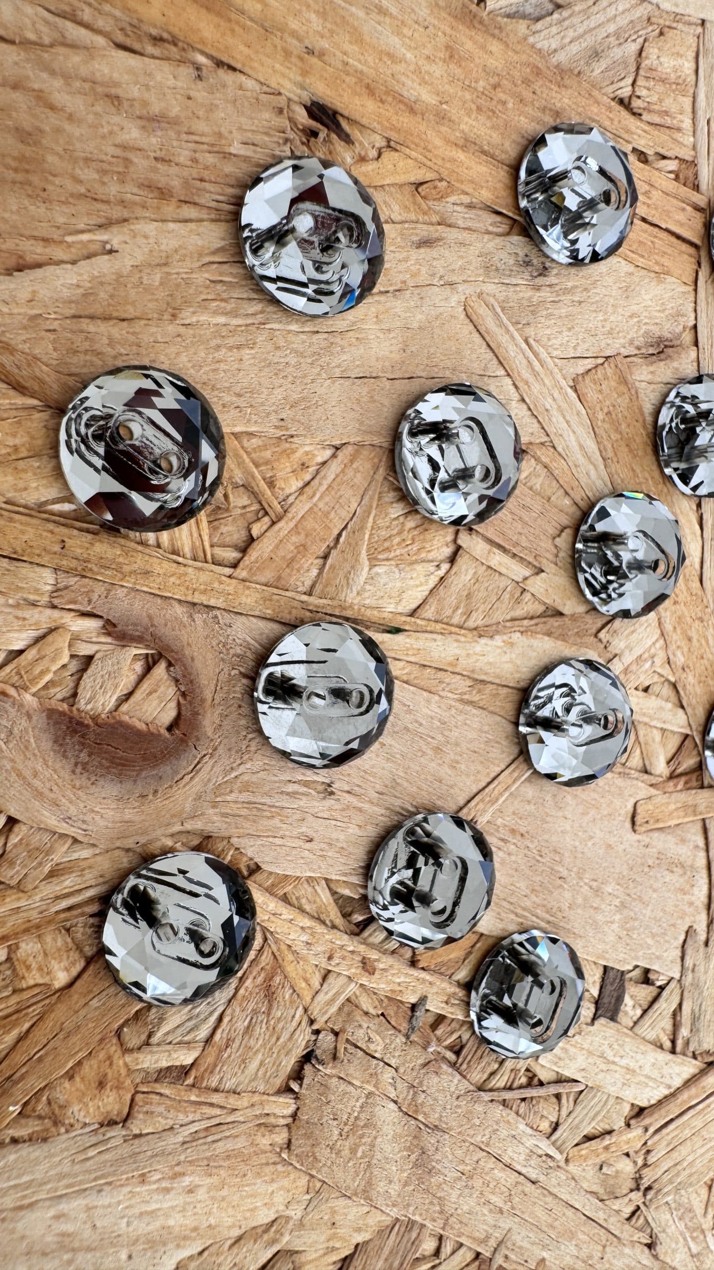 IMG_2462-scaled-1.jpeg FBSS 121 (15pcs) 12mm - Image 1