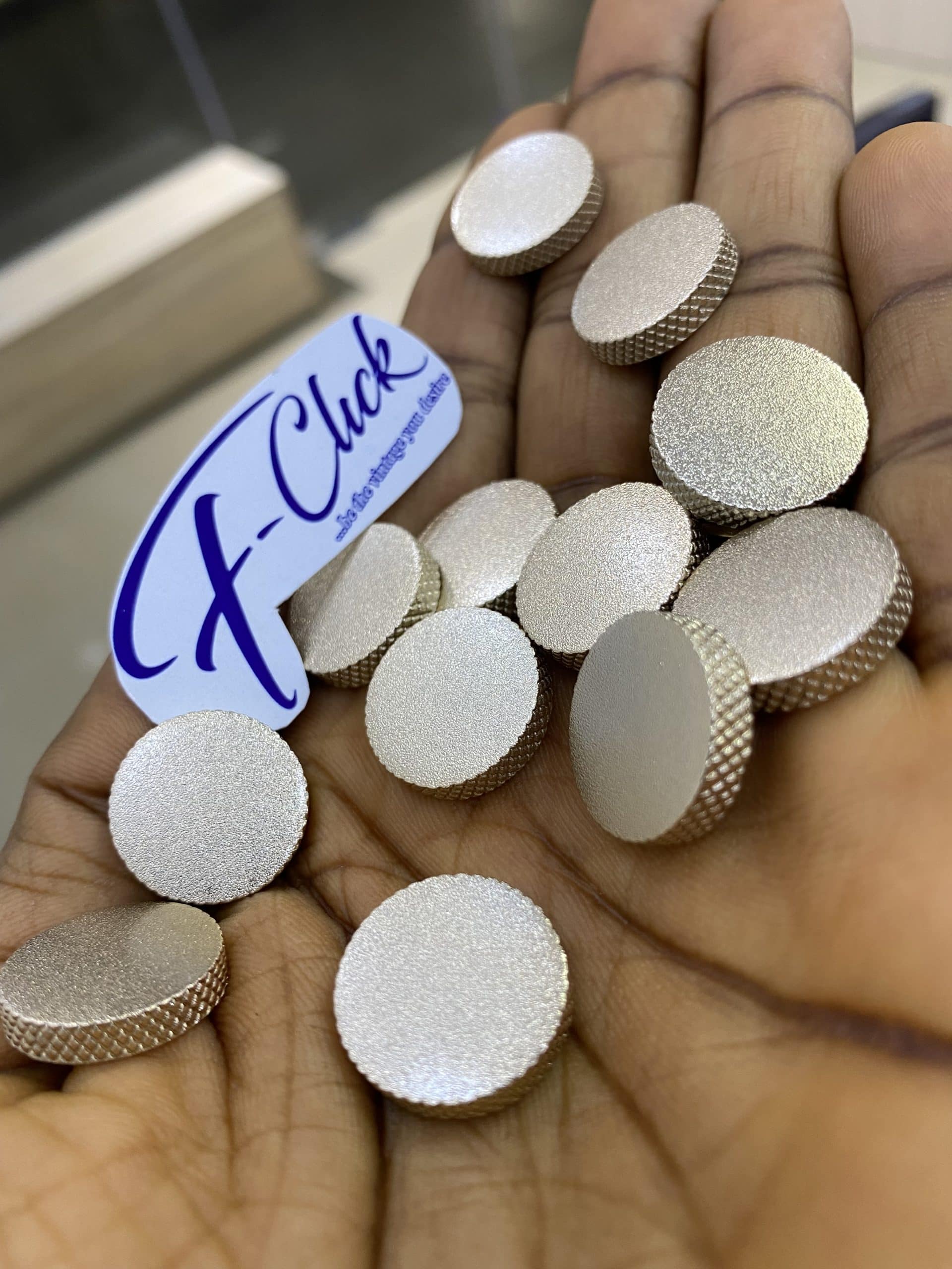 IMG_2848-scaled-1.jpeg FBMX 271 (15pcs) 17mm - Image 1