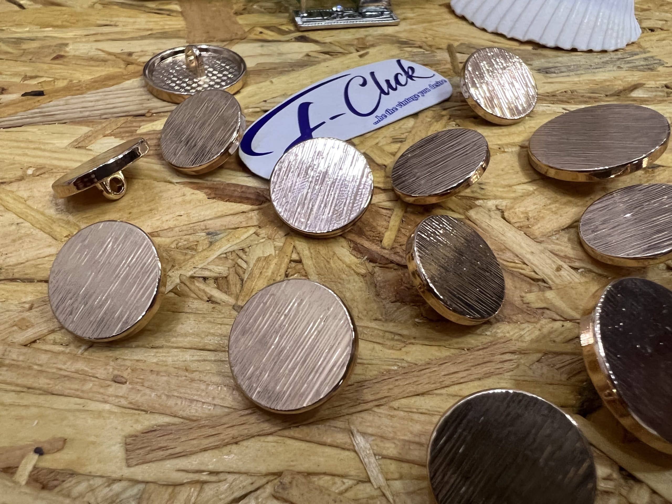 IMG_5898-scaled-1.jpeg FBMX 079 (15pcs) 20mm - Image 1